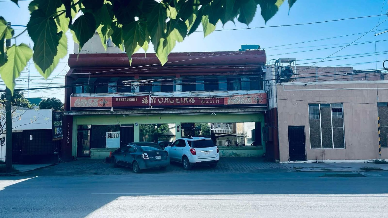Restaurant Front2